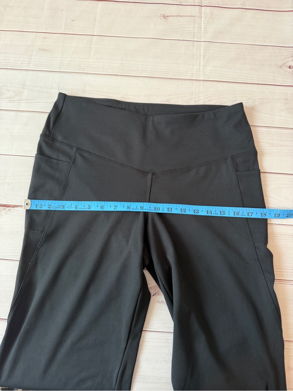 Jockey Black Cropped Athletic Leggings Large Side Pockets Stretch Performance - Picture 5 of 6